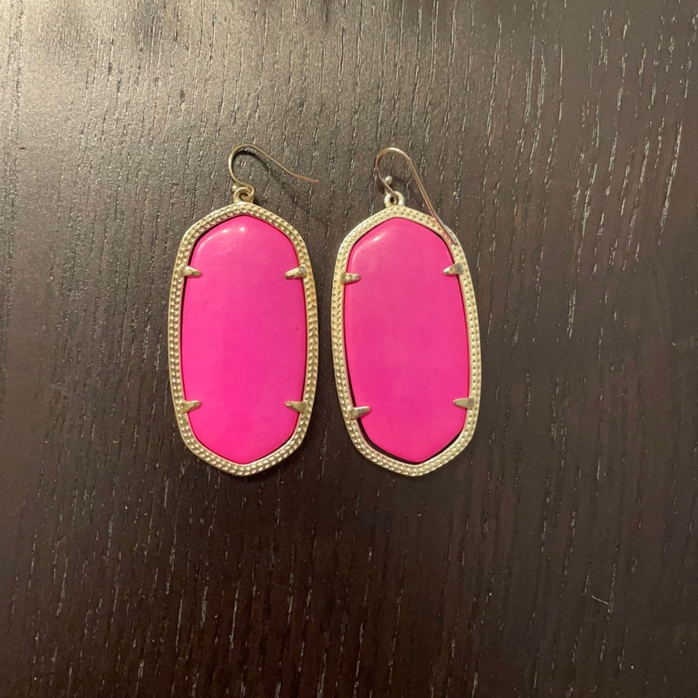 Kendra Scott pink earrings